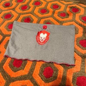Cute Pennywise IT chapter 2 embroidered tube top crop length grey with stitching